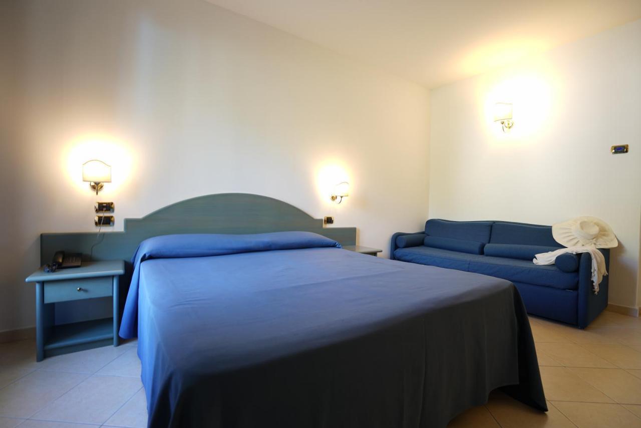 Hotel Scoglio Del Leone Zambrone Esterno foto