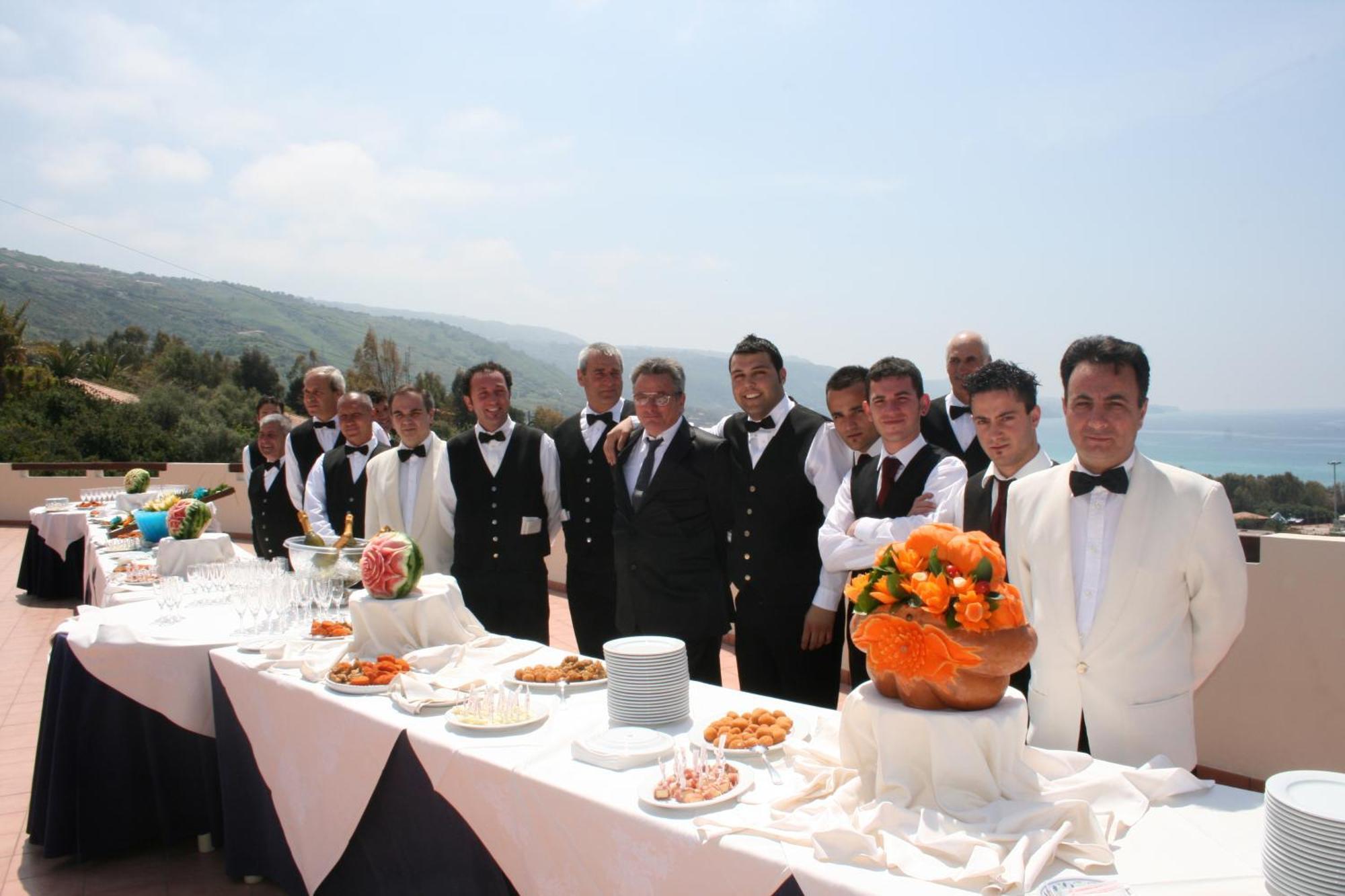 Hotel Scoglio Del Leone Zambrone Esterno foto