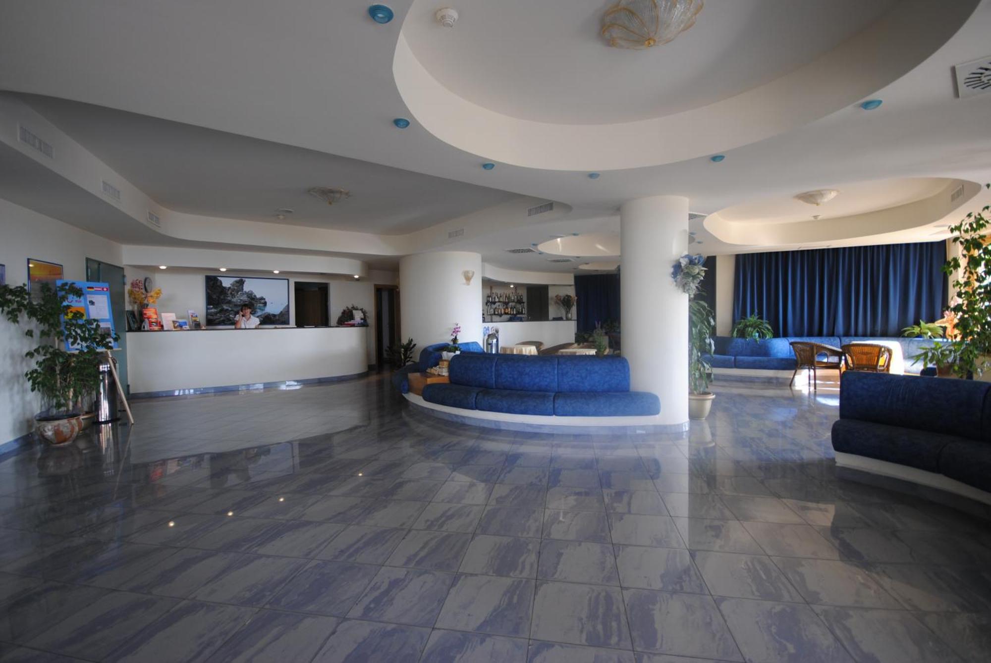 Hotel Scoglio Del Leone Zambrone Esterno foto