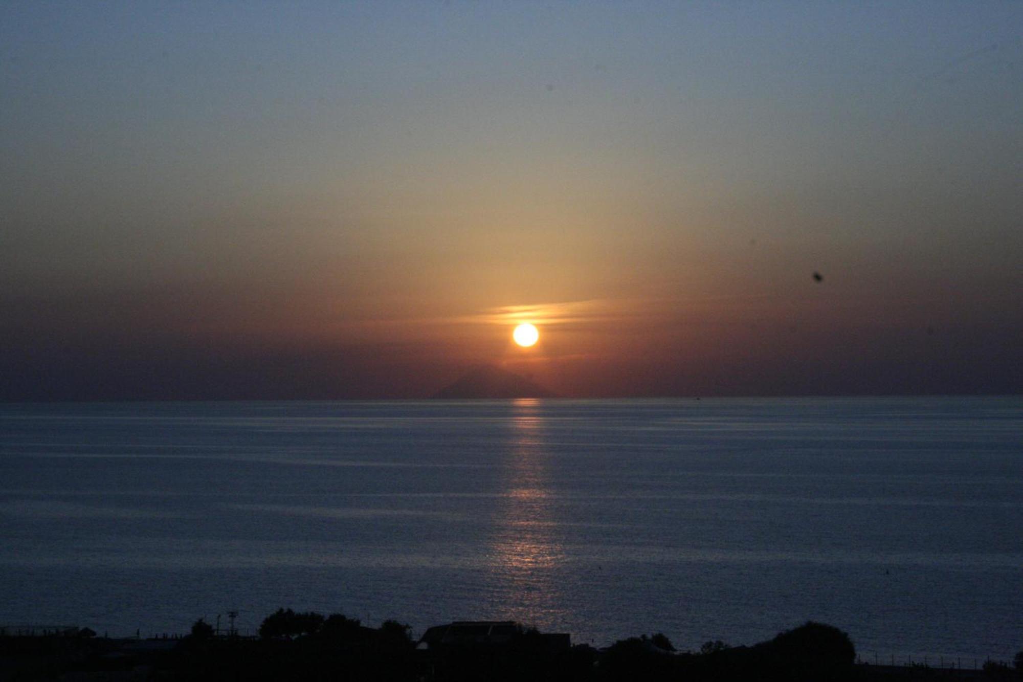 Hotel Scoglio Del Leone Zambrone Esterno foto