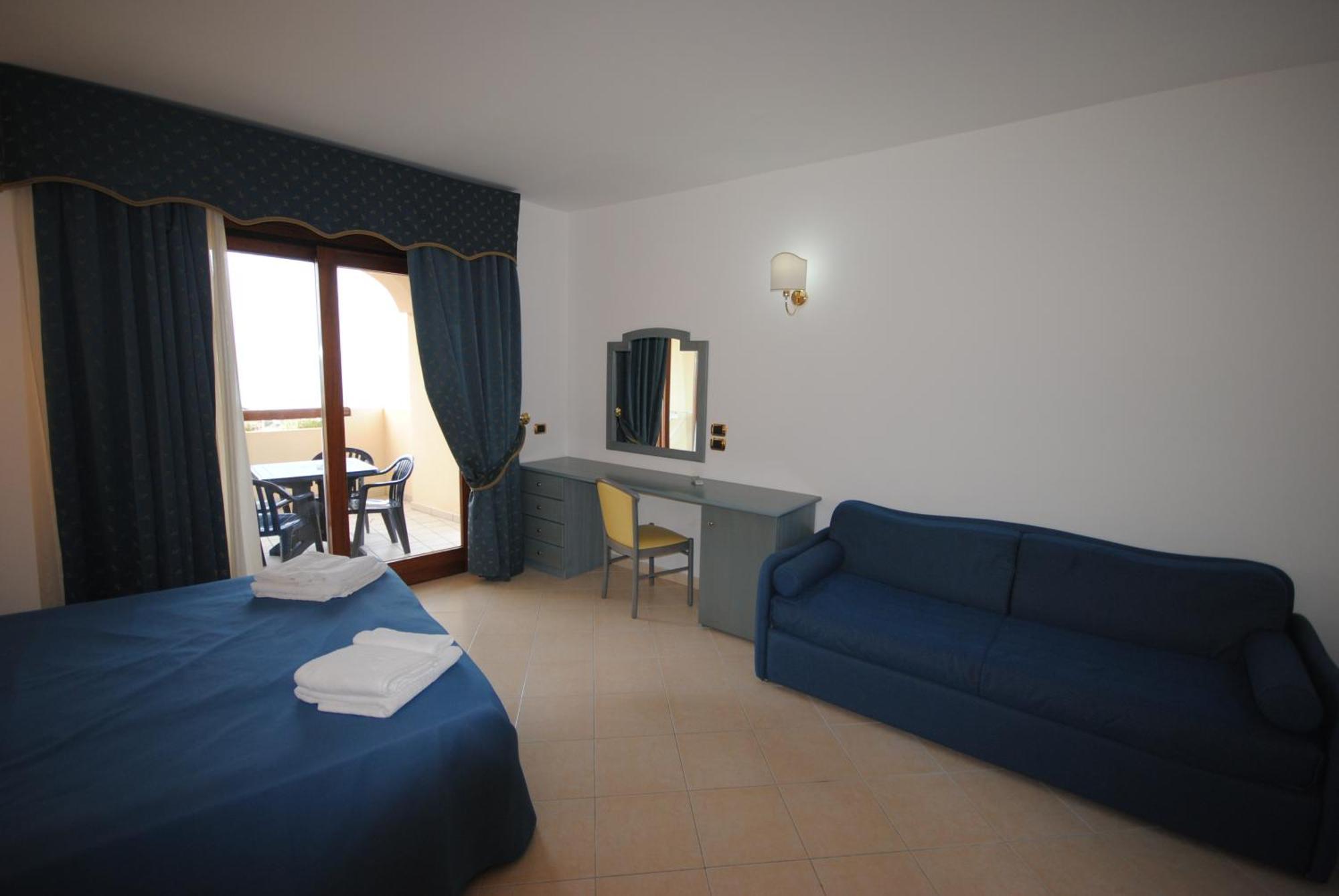 Hotel Scoglio Del Leone Zambrone Esterno foto
